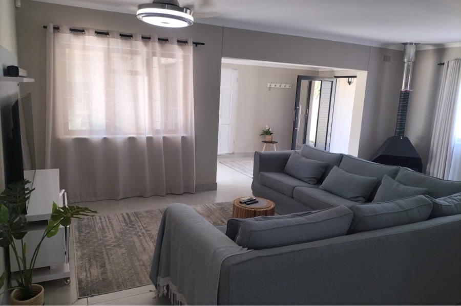 To Let 3 Bedroom Property for Rent in Flamingo Vlei Western Cape